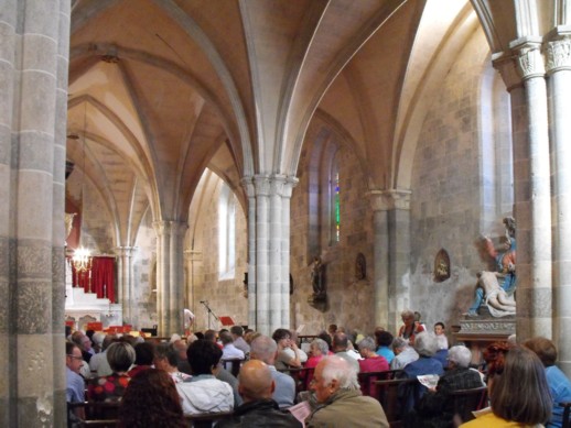 interieur_eglise_poudenas.jpg